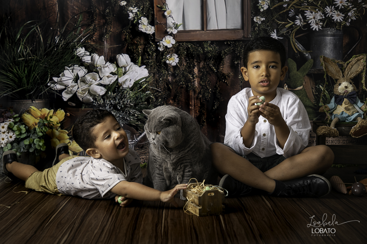 ensaio-fotografico-de-pascoa-fotografia-de-crianca-mini-sessao-fotografica-fotografia-de-bebes-estudio-fotografico-isabela-lobato-fotografia-coelhinho-da-pascoa-mini-sessao-fotografica-de-pascoa-2020-melhor-fotografo-de-barbacena-isabela-lobato-fotografia