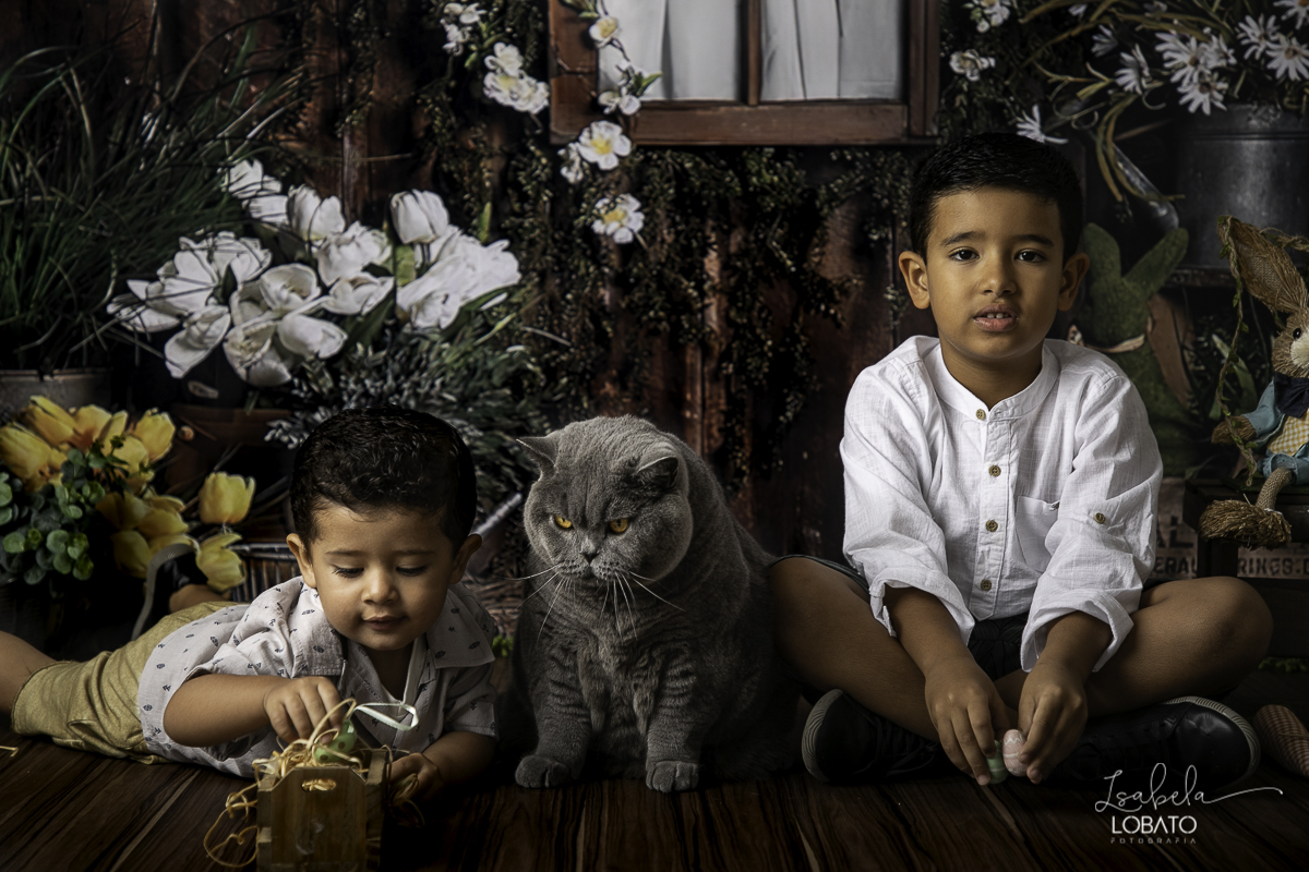 ensaio-fotografico-de-pascoa-fotografia-de-crianca-mini-sessao-fotografica-fotografia-de-bebes-estudio-fotografico-isabela-lobato-fotografia-coelhinho-da-pascoa-mini-sessao-fotografica-de-pascoa-2020-melhor-fotografo-de-barbacena-isabela-lobato-fotografia