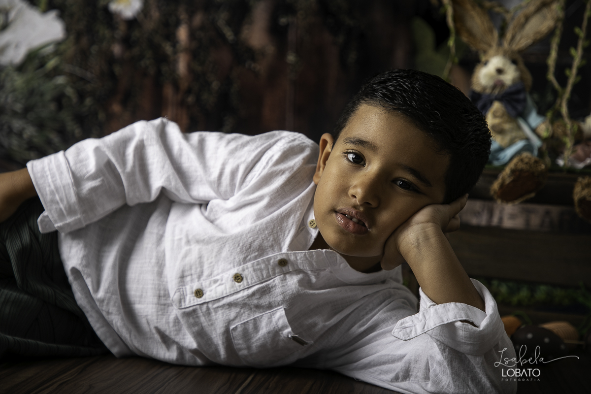 ensaio-fotografico-de-pascoa-fotografia-de-crianca-mini-sessao-fotografica-fotografia-de-bebes-estudio-fotografico-isabela-lobato-fotografia-coelhinho-da-pascoa-mini-sessao-fotografica-de-pascoa-2020-melhor-fotografo-de-barbacena-isabela-lobato-fotografia