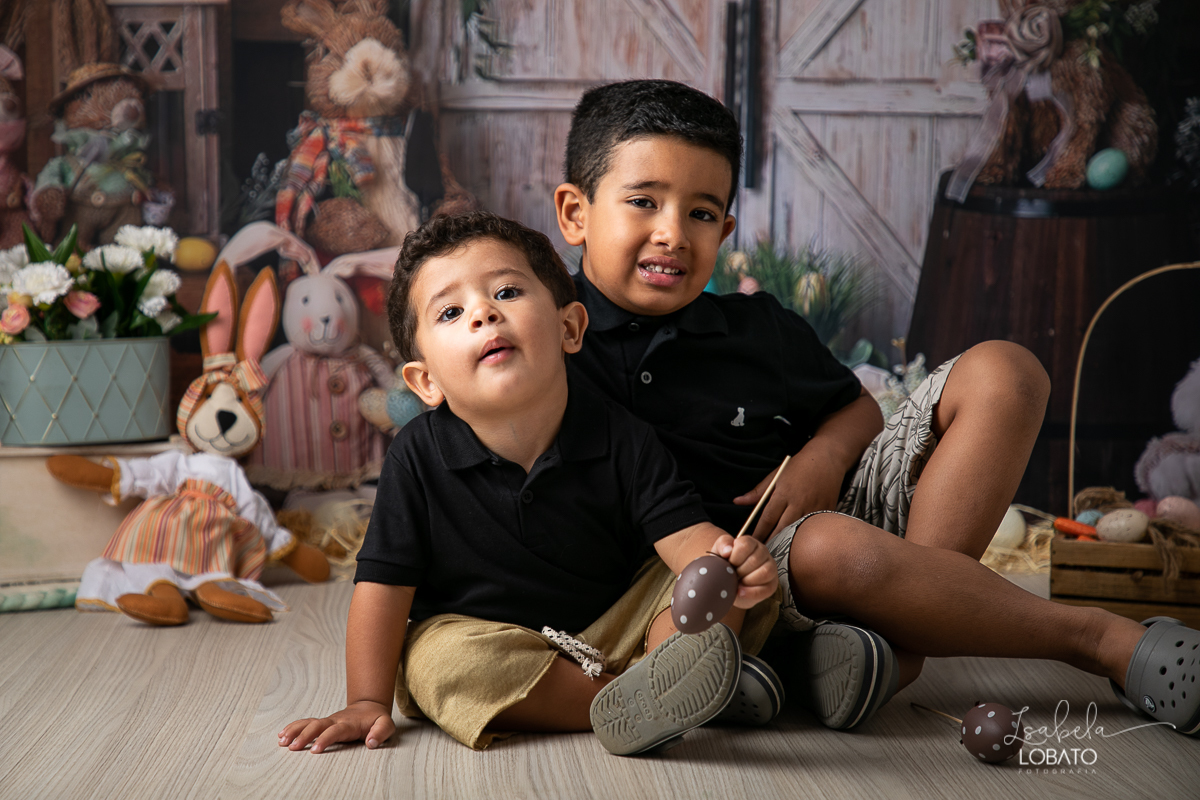 ensaio-fotografico-de-pascoa-fotografia-de-crianca-mini-sessao-fotografica-fotografia-de-bebes-estudio-fotografico-isabela-lobato-fotografia-coelhinho-da-pascoa-mini-sessao-fotografica-de-pascoa-2020-melhor-fotografo-de-barbacena-isabela-lobato-fotografia