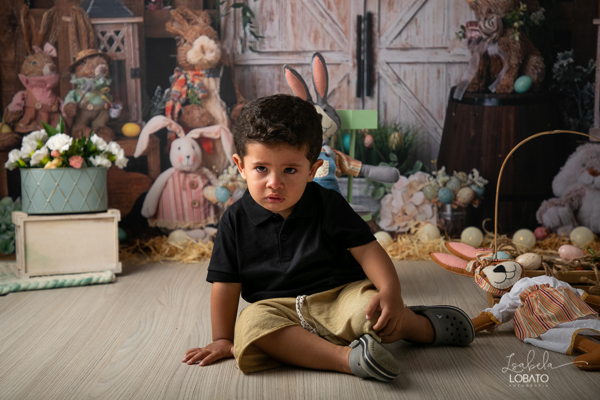 ensaio-fotografico-de-pascoa-fotografia-de-crianca-mini-sessao-fotografica-fotografia-de-bebes-estudio-fotografico-isabela-lobato-fotografia-coelhinho-da-pascoa-mini-sessao-fotografica-de-pascoa-2020-melhor-fotografo-de-barbacena-isabela-lobato-fotografia