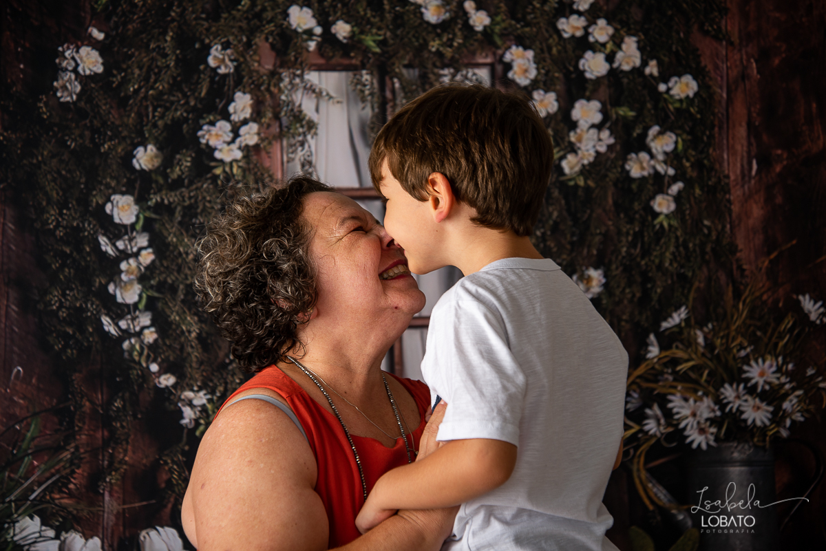 pascoa-2020-sessao-fotografica-de-pascoa-mini-sessao-fotografica-de-pascoa-2020-coelhinho-da-pascoa-o-que-trazes-para-mim-ovos-de-pascoa--fotografia-infantil-em-barbacena-estudio-fotografico-em-barbacena-isabela-lobato-fotografia-foto-de-crianca-pascoa-bq