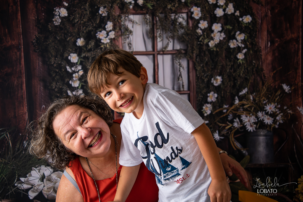 pascoa-2020-sessao-fotografica-de-pascoa-mini-sessao-fotografica-de-pascoa-2020-coelhinho-da-pascoa-o-que-trazes-para-mim-ovos-de-pascoa--fotografia-infantil-em-barbacena-estudio-fotografico-em-barbacena-isabela-lobato-fotografia-foto-de-crianca-pascoa-bq