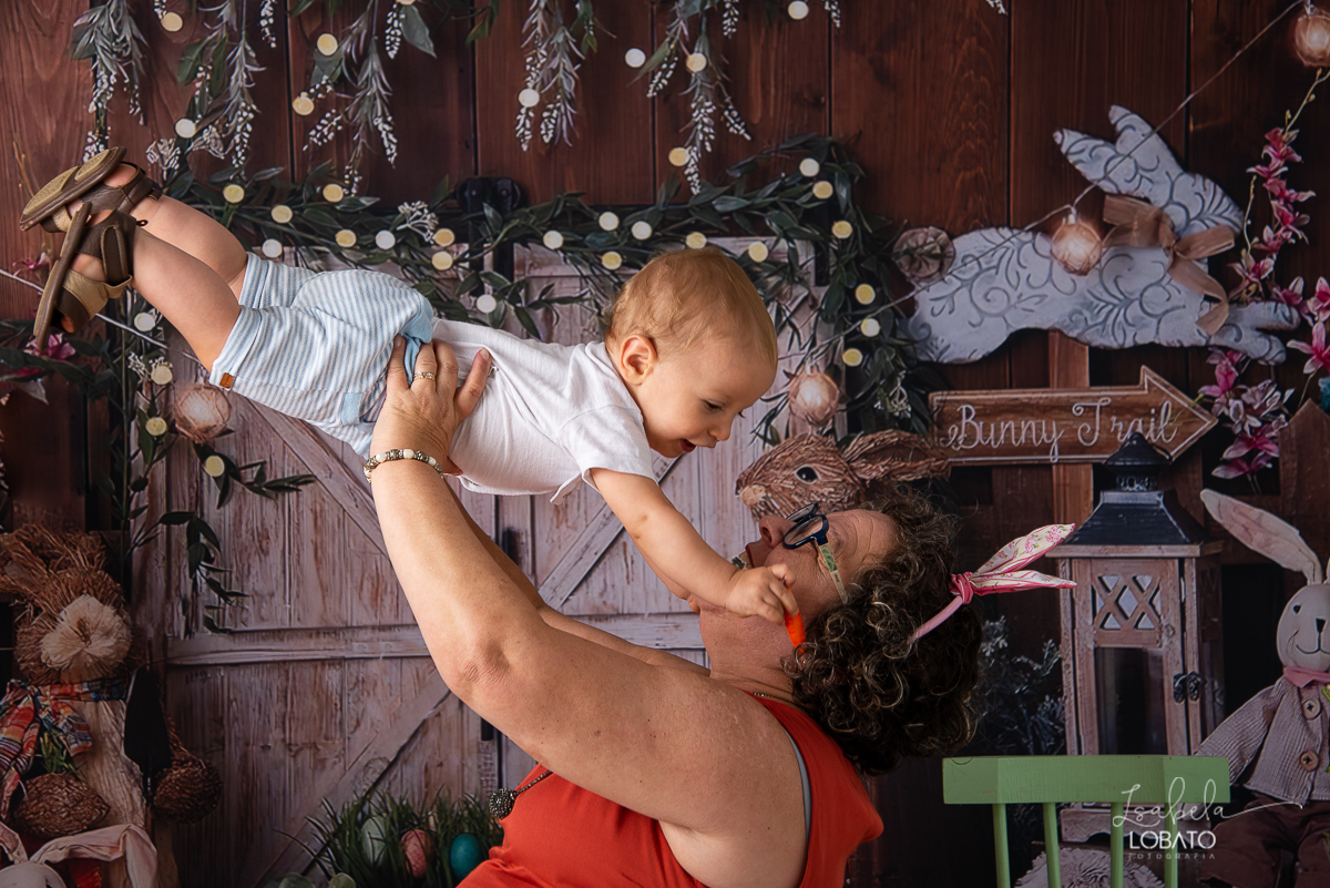 pascoa-2020-sessao-fotografica-de-pascoa-mini-sessao-fotografica-de-pascoa-2020-coelhinho-da-pascoa-o-que-trazes-para-mim-ovos-de-pascoa--fotografia-infantil-em-barbacena-estudio-fotografico-em-barbacena-isabela-lobato-fotografia-foto-de-crianca-pascoa-bq