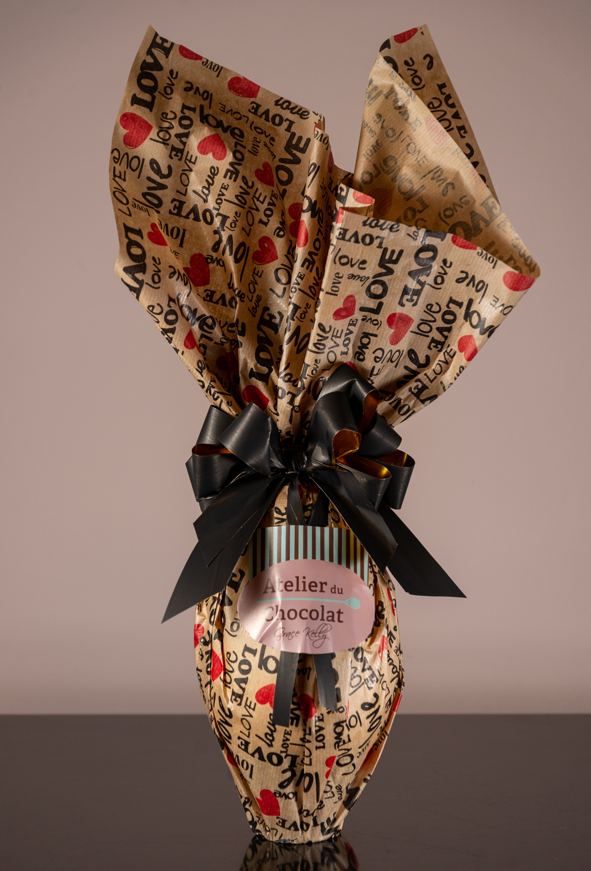 fotografia-gourmet-fotografia-de-alimentos-foto-de-ovos-de-pascoa-ovo-de-pascoa-2020-foto-culinaria-fotografia-de-comida-phood-photagraphy-ovos-de-pascoa-gourmet-ovo-de-pascoa-de-colher-chocolate-cacau-show-brasil-cacau-ovo-de-pascoa-diet-isabela-lobato