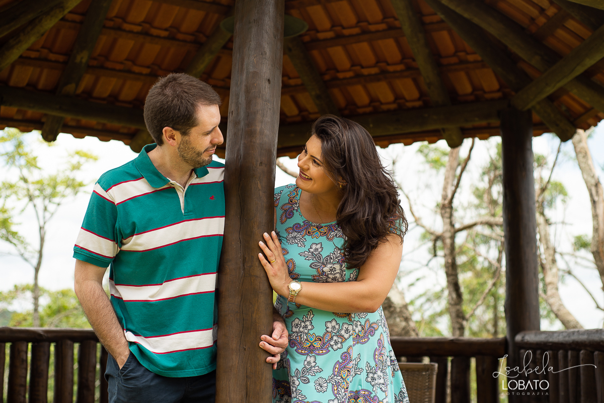 hotel-grogoto-fotografia-de-gravida-gravidez-mes-a-mes-roupa-de-gravida-vestido-de-gestante-doce-espera-mundo-azul-ensaio-fotografico-gestante-externo-fotografo-de-gestante-em-barbacena-isabela-lobato-fotografia-estudio-de-fotos-barbacena-isabela-lobato