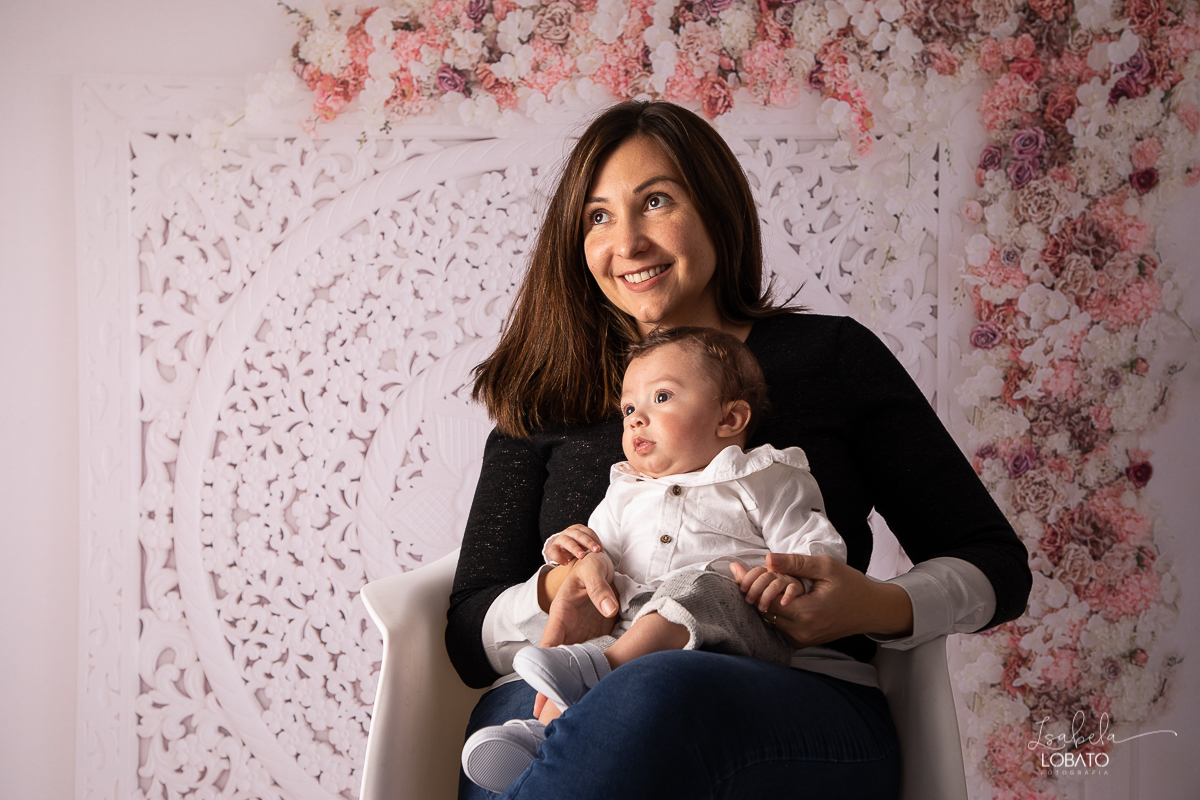 amor-de-mae-dia-das-maes-2020-mae-eu-te-amo-ensaio-fotografico-de-dia-das-maes-meu-mundo-azul-meu-coracao-fora-do-peito-maternidade-meus-filhos-amor-maior-ensaio-das-maes-fotografo-em-barbacena-melhores-fotografos-de-barbacena-isabela-lobato-fotografia