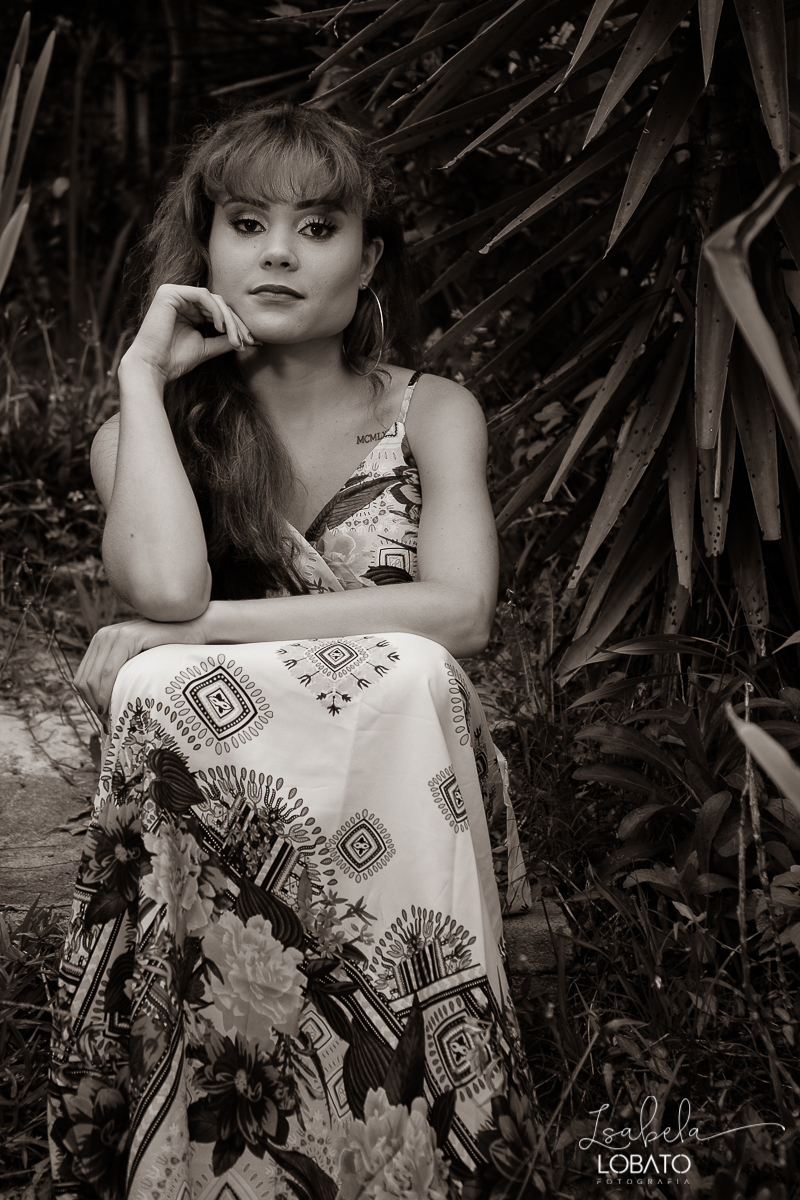 ensaio-fotografico-em-estudio-ensaio-feminino-estudio-fotografico-em-barbacena-melhores-fotografos-em-barbacena-isabela-lobato-fotografia-ensaio-feminino-em-estudio-luz-de-estudio-modelo-fotografia-de-modelo-tatuagem-feminina-book-feminino-pose-foto