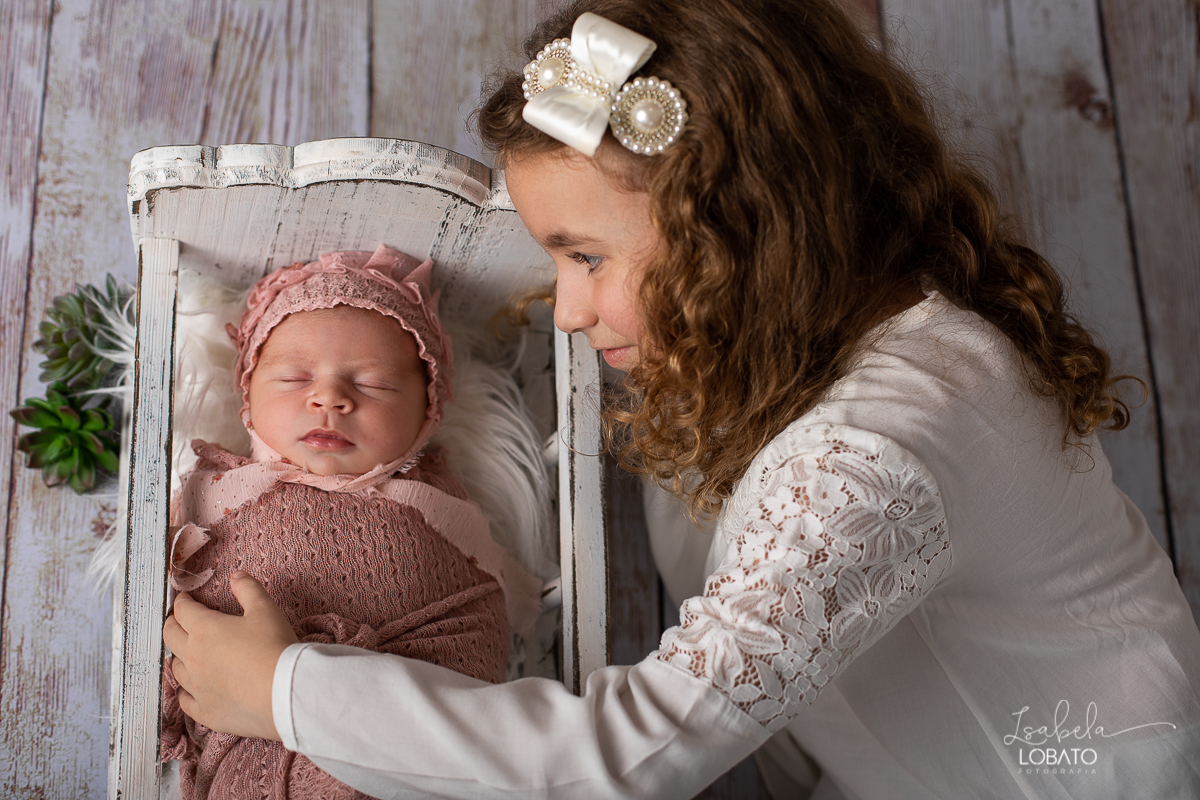 ensaio-newborn-fotos-de-recem-nascido-fotografia-de-bebes-nenem-recem-nascido-fotografa-de-bebes-em-barbacena-estudio-fotografico-em-barbacena-mg-isabela-lobato-fotografia-ensaio-fotografico-de-newborn-lefotick-props-do-ben-isabela-lobato-fotografia
