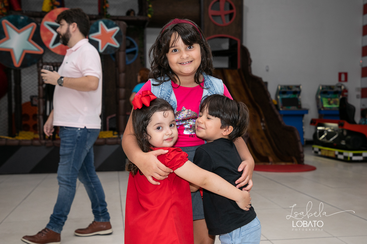 festa-de-aniversario-tema-da-festa-turma-da-monica-cebolinha-cascao-franjinha-magali-festa-da-turma-da-monica-buffet-enjoy-belo-horizonte-minas-gerais-fotografa-de-aniversario-infantil-em-isabela-lobato-fotografia-show-de-magica-parabens-fotografa-infanti