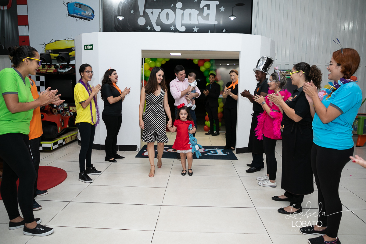 festa-de-aniversario-tema-da-festa-turma-da-monica-cebolinha-cascao-franjinha-magali-festa-da-turma-da-monica-buffet-enjoy-belo-horizonte-minas-gerais-fotografa-de-aniversario-infantil-em-isabela-lobato-fotografia-show-de-magica-parabens-fotografa-infanti