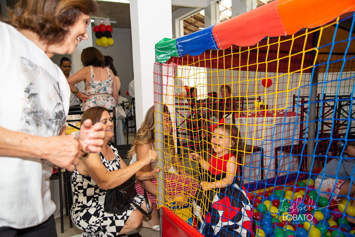 festa-de-aniversario-infantil-salao-de-festas-alecrim-barbacena-festa-da-minnie-decoracao-de-festa-minnie-anivesrsario-dois-anos-fotografa-de-aniversario-infantil-em-barbacena-isabela-lobato-fotografia-melhores-fotografos-de-barbacena-isabela-lobato-fotos