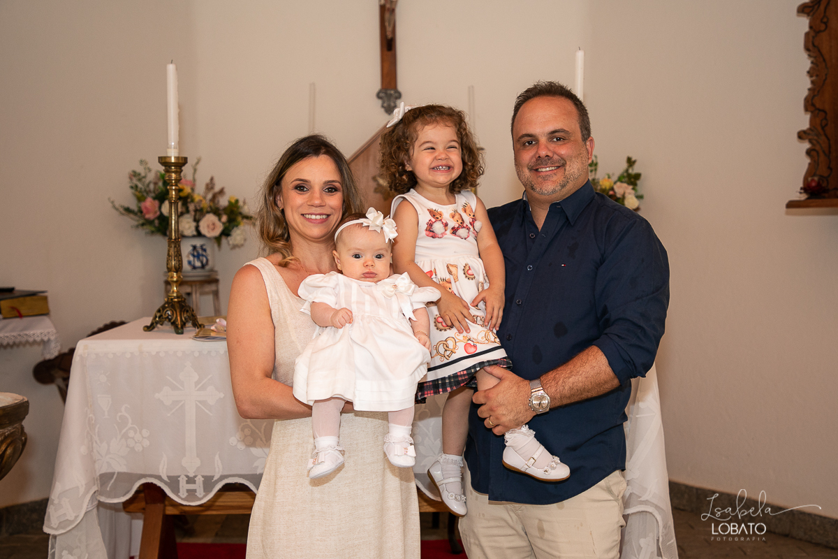 fotografia-de-batizado-em-barbacena-isabela-lobato-fotografia-melhores-fotografos-de-barbacena-fotografa-infantil-isabela-lobato-batizado-em-barbacena-eventos-em-barbacena-estudio-fotografico-em-barbacena-isabela-lobato-fotografia-sacramento-do-batismo