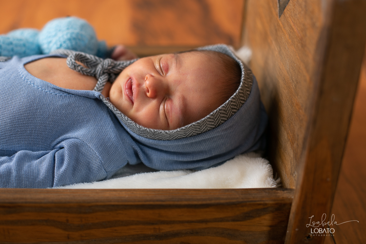 ensaio-newborn-fotografia-de-recem-nascido-fotografia-de-bebes-newborn-fotografa-de-recem-nascido-em-barbacena-isabela-lobato-fotografia-melhor-fotografa-infantil-de-barbacena-estudio-fotografico-isabela-lobato-fotografia-bebe-fotografa-de-bebes-barbacena