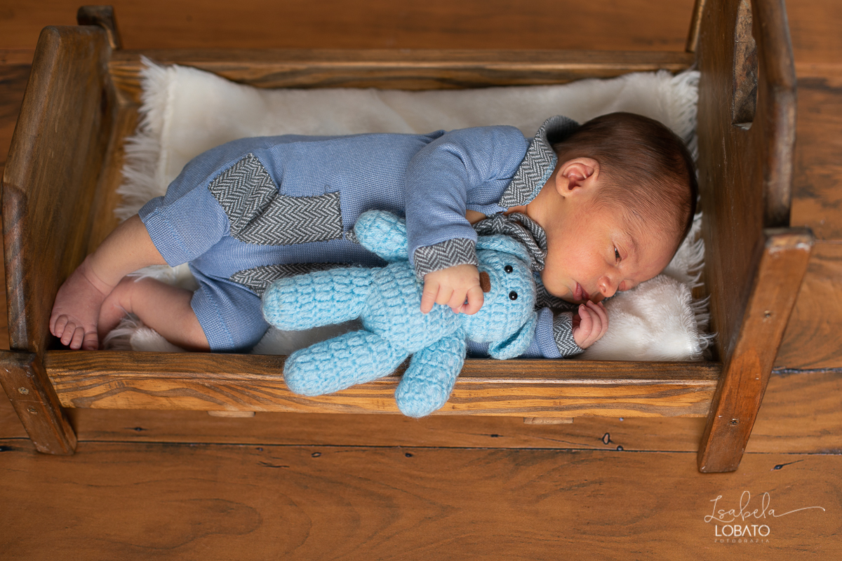 ensaio-newborn-fotografia-de-recem-nascido-fotografia-de-bebes-newborn-fotografa-de-recem-nascido-em-barbacena-isabela-lobato-fotografia-melhor-fotografa-infantil-de-barbacena-estudio-fotografico-isabela-lobato-fotografia-bebe-fotografa-de-bebes-barbacena