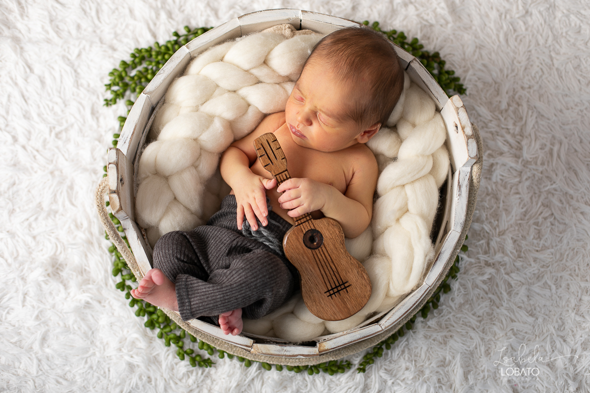 ensaio-newborn-fotografia-de-recem-nascido-fotografia-de-bebes-newborn-fotografa-de-recem-nascido-em-barbacena-isabela-lobato-fotografia-melhor-fotografa-infantil-de-barbacena-estudio-fotografico-isabela-lobato-fotografia-bebe-fotografa-de-bebes-barbacena