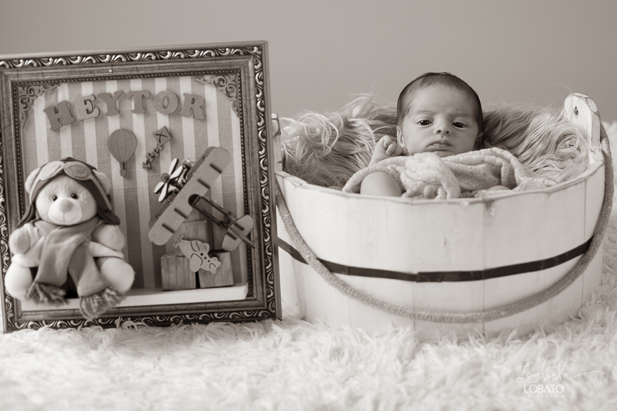 ensaio-newborn-fotografia-de-recem-nascido-fotografia-de-bebes-newborn-fotografa-de-recem-nascido-em-barbacena-isabela-lobato-fotografia-melhor-fotografa-infantil-de-barbacena-estudio-fotografico-isabela-lobato-fotografia-bebe-fotografa-de-bebes-barbacena