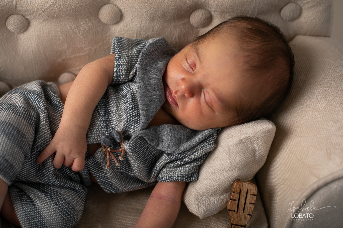 ensaio-newborn-fotografia-de-recem-nascido-fotografia-de-bebes-newborn-fotografa-de-recem-nascido-em-barbacena-isabela-lobato-fotografia-melhor-fotografa-infantil-de-barbacena-estudio-fotografico-isabela-lobato-fotografia-bebe-fotografa-de-bebes-barbacena