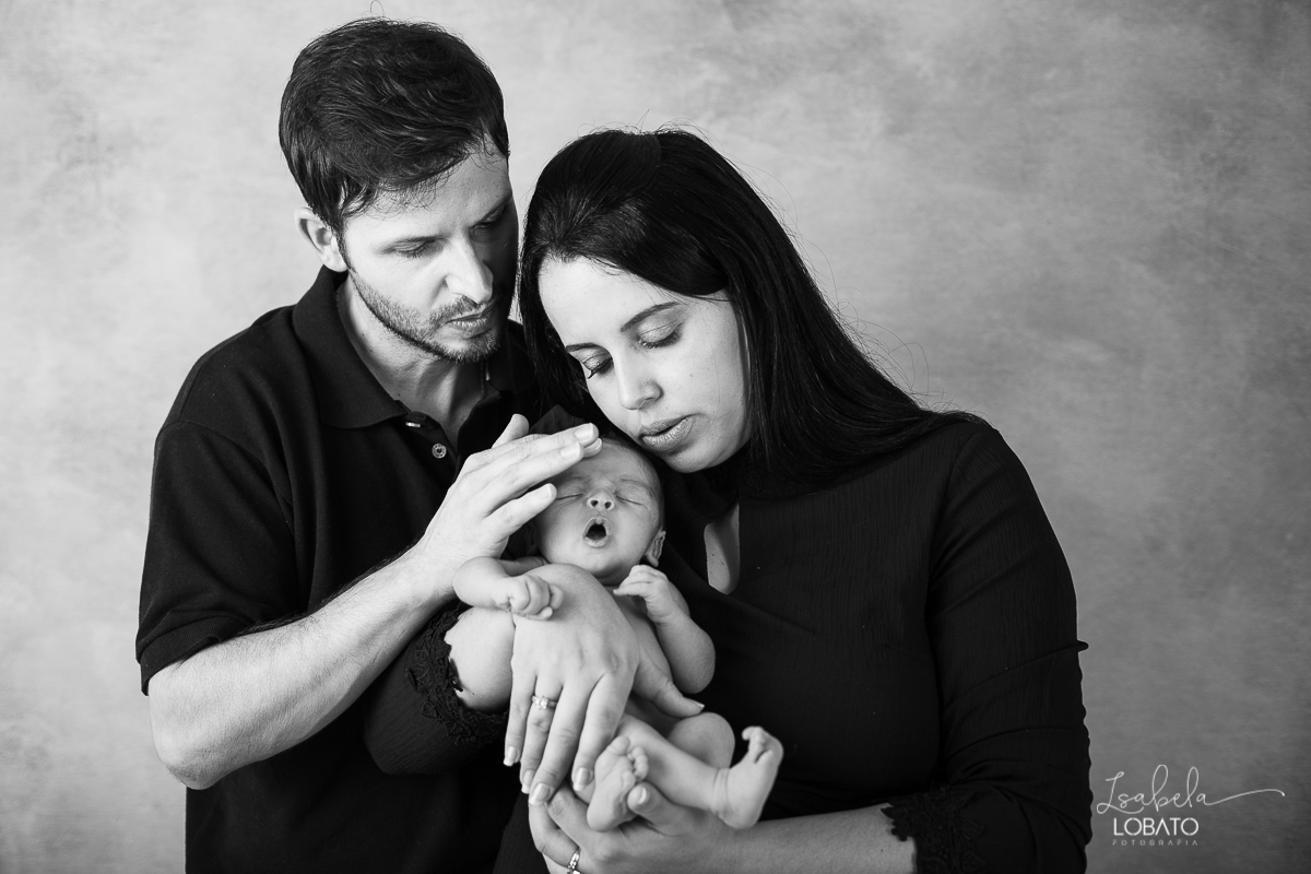 ensaio-newborn-fotografia-de-recem-nascido-fotografia-de-bebes-newborn-fotografa-de-recem-nascido-em-barbacena-isabela-lobato-fotografia-melhor-fotografa-infantil-de-barbacena-estudio-fotografico-isabela-lobato-fotografia-bebe-fotografa-de-bebes-barbacena