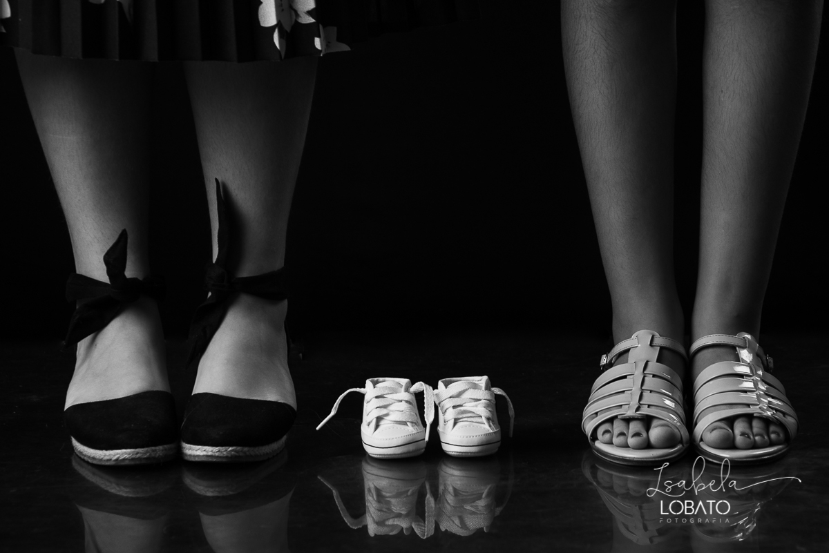 ensaio-fotografico-gestante-esnaio-em-estudio-gravidez-fotos-de-gestante-fotos-de-gravidas-roupa-de-gestante-meu-mundo-azul-fotografa-de-gestante-em-barbacena-isabela-lobato-fotografia-estudio-fotografico-em-barbacena-melhor-fotografa-de-gestante-bq-mg