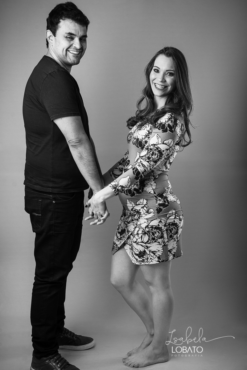ensaio-fotografico-gestante-esnaio-em-estudio-gravidez-fotos-de-gestante-fotos-de-gravidas-roupa-de-gestante-meu-mundo-azul-fotografa-de-gestante-em-barbacena-isabela-lobato-fotografia-estudio-fotografico-em-barbacena-melhor-fotografa-de-gestante-bq-mg