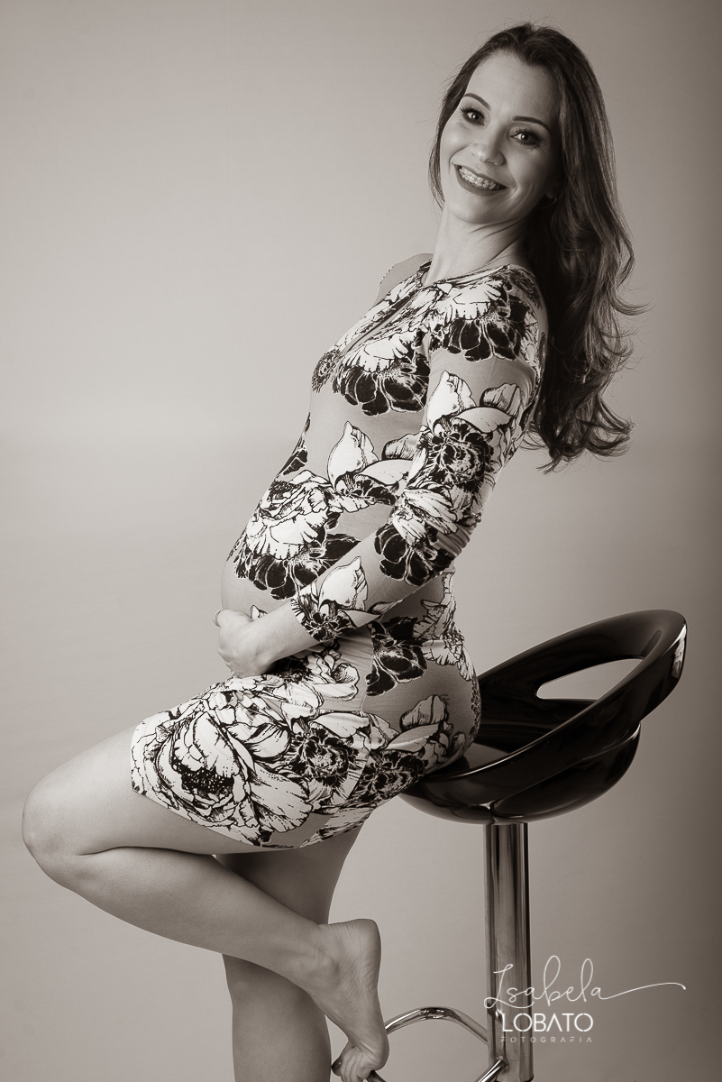 ensaio-fotografico-gestante-esnaio-em-estudio-gravidez-fotos-de-gestante-fotos-de-gravidas-roupa-de-gestante-meu-mundo-azul-fotografa-de-gestante-em-barbacena-isabela-lobato-fotografia-estudio-fotografico-em-barbacena-melhor-fotografa-de-gestante-bq-mg