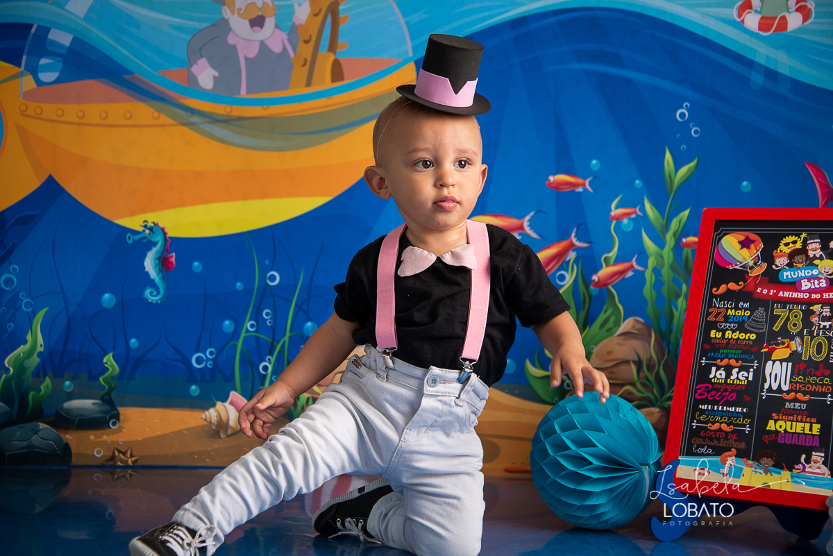 smash-the-cake-mundo-bita-no-fundo-do-mar-ensaio-fotografico-infantil-de-um-ano-esmagando-o-bolo-a-hora-do-bolo--fundo-do-mar-festa-mundo-bita-fotografa-infantil-em-barbacena-minas-gerais-isabela-lobato-fotografia-melhor-fotografa-de-barbacena-bq-mg