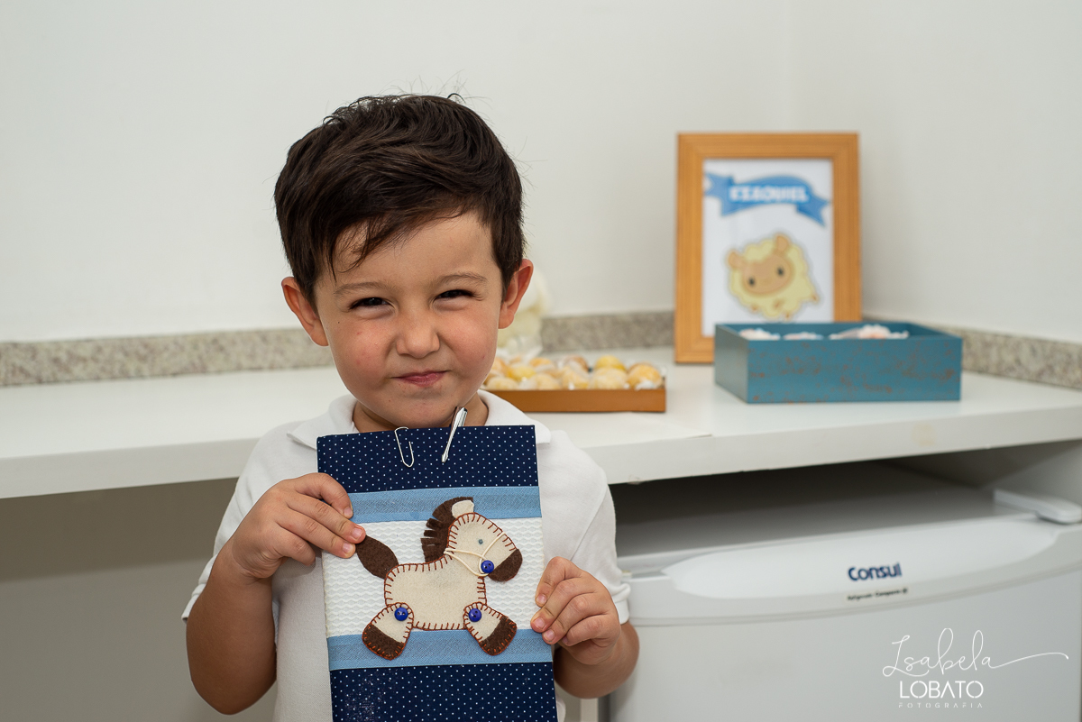 fotografia-de-parto-nascimento-de-bebe-cesariana-foto-de-bebe-nascendo-hospital-santa-casa-de-misericordia-barbacena-minas-gerais-obstetra-dra-roberta-sales-equipe-gestar-barbacena-nascimento-fotografo-em-barbacena-estudio-isabela-lobato-fotografia