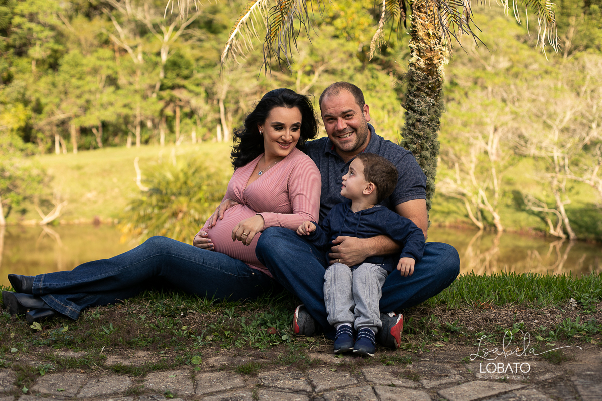 Fotografa-de-gestante-em-barbacena-fotografia-de-gravida-ensaio-gestante-em-barbacena-roupa-de-gravida-melhor-fotografa-de-gestante-em-barbacena-isabela-lobato-fotografia-barbacena-cidade-das-rosas-pregnancy-pregnant-park-hotel-mantiqueira-em-barbacena