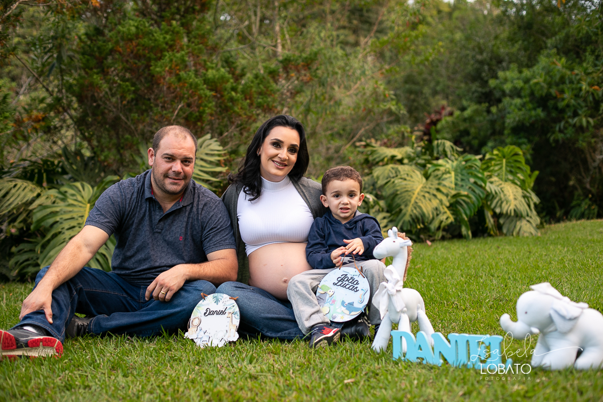 Fotografa-de-gestante-em-barbacena-fotografia-de-gravida-ensaio-gestante-em-barbacena-roupa-de-gravida-melhor-fotografa-de-gestante-em-barbacena-isabela-lobato-fotografia-barbacena-cidade-das-rosas-pregnancy-pregnant-park-hotel-mantiqueira-em-barbacena