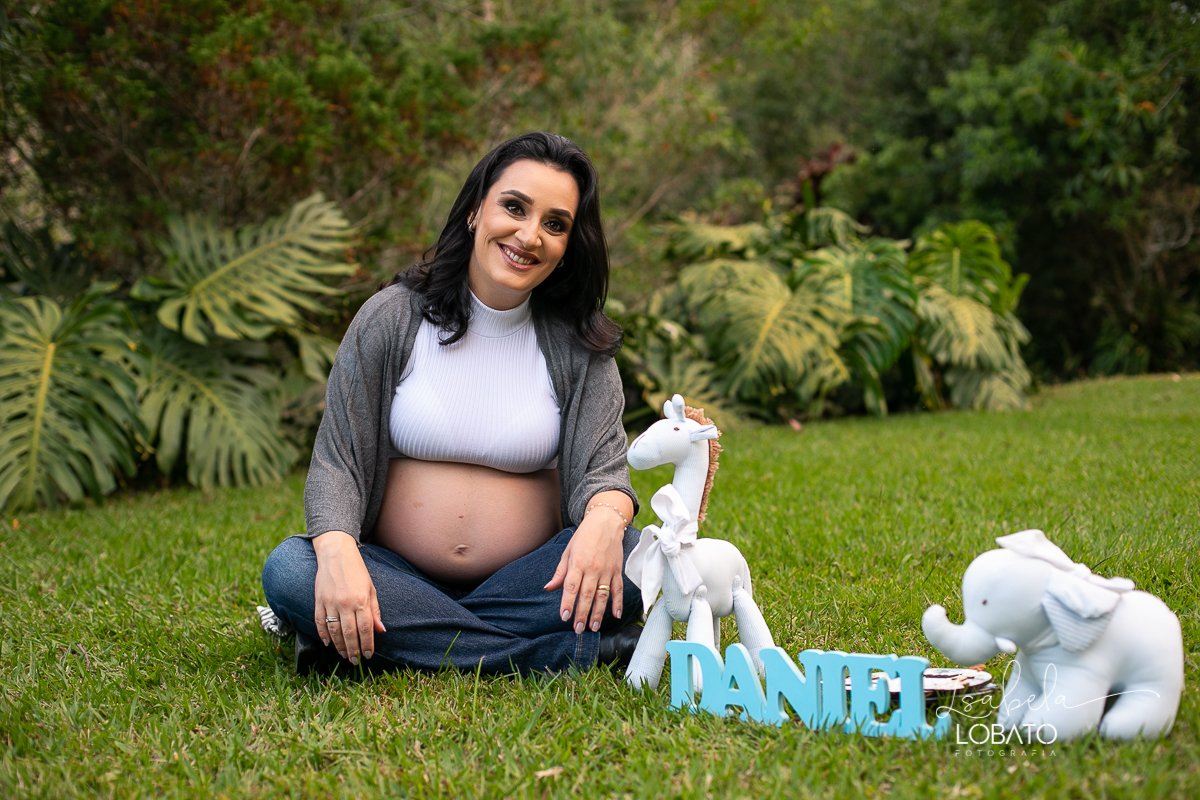 Fotografa-de-gestante-em-barbacena-fotografia-de-gravida-ensaio-gestante-em-barbacena-roupa-de-gravida-melhor-fotografa-de-gestante-em-barbacena-isabela-lobato-fotografia-barbacena-cidade-das-rosas-pregnancy-pregnant-park-hotel-mantiqueira-em-barbacena