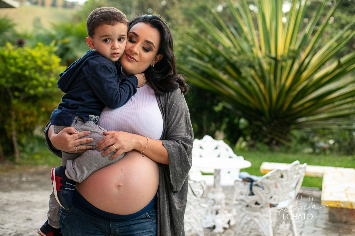 Fotografa-de-gestante-em-barbacena-fotografia-de-gravida-ensaio-gestante-em-barbacena-roupa-de-gravida-melhor-fotografa-de-gestante-em-barbacena-isabela-lobato-fotografia-barbacena-cidade-das-rosas-pregnancy-pregnant-park-hotel-mantiqueira-em-barbacena