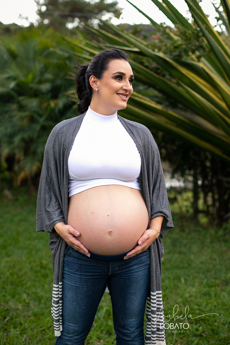 Fotografa-de-gestante-em-barbacena-fotografia-de-gravida-ensaio-gestante-em-barbacena-roupa-de-gravida-melhor-fotografa-de-gestante-em-barbacena-isabela-lobato-fotografia-barbacena-cidade-das-rosas-pregnancy-pregnant-park-hotel-mantiqueira-em-barbacena