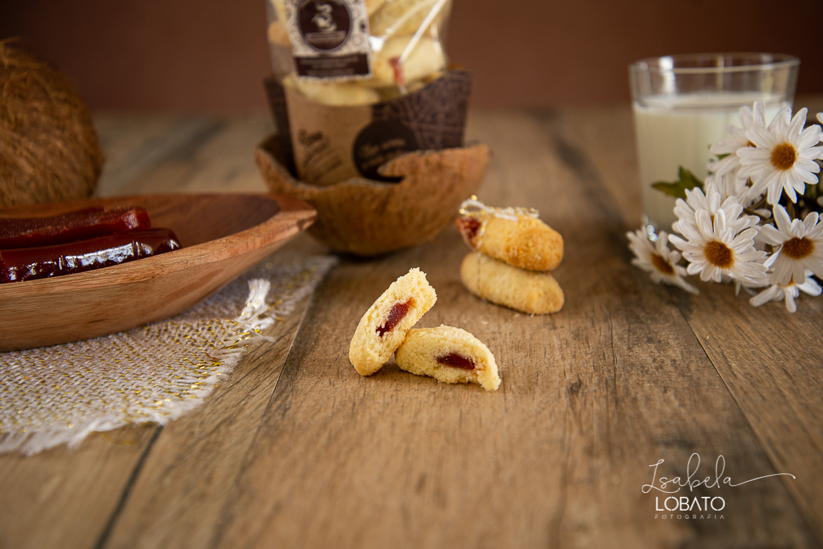 fotografia-gourmet-fotografa-especializada-em-foto-de-comida-fotografo-de-gastronomia-isabela-lobato-fotografia-de-alimentos-food-photo-foodies-biscoistos-caseiros-de-minas-gerais-cookies-biscoito-de-coco-casadinho-amanteigado-suspiro-pimentinha-rosquinha