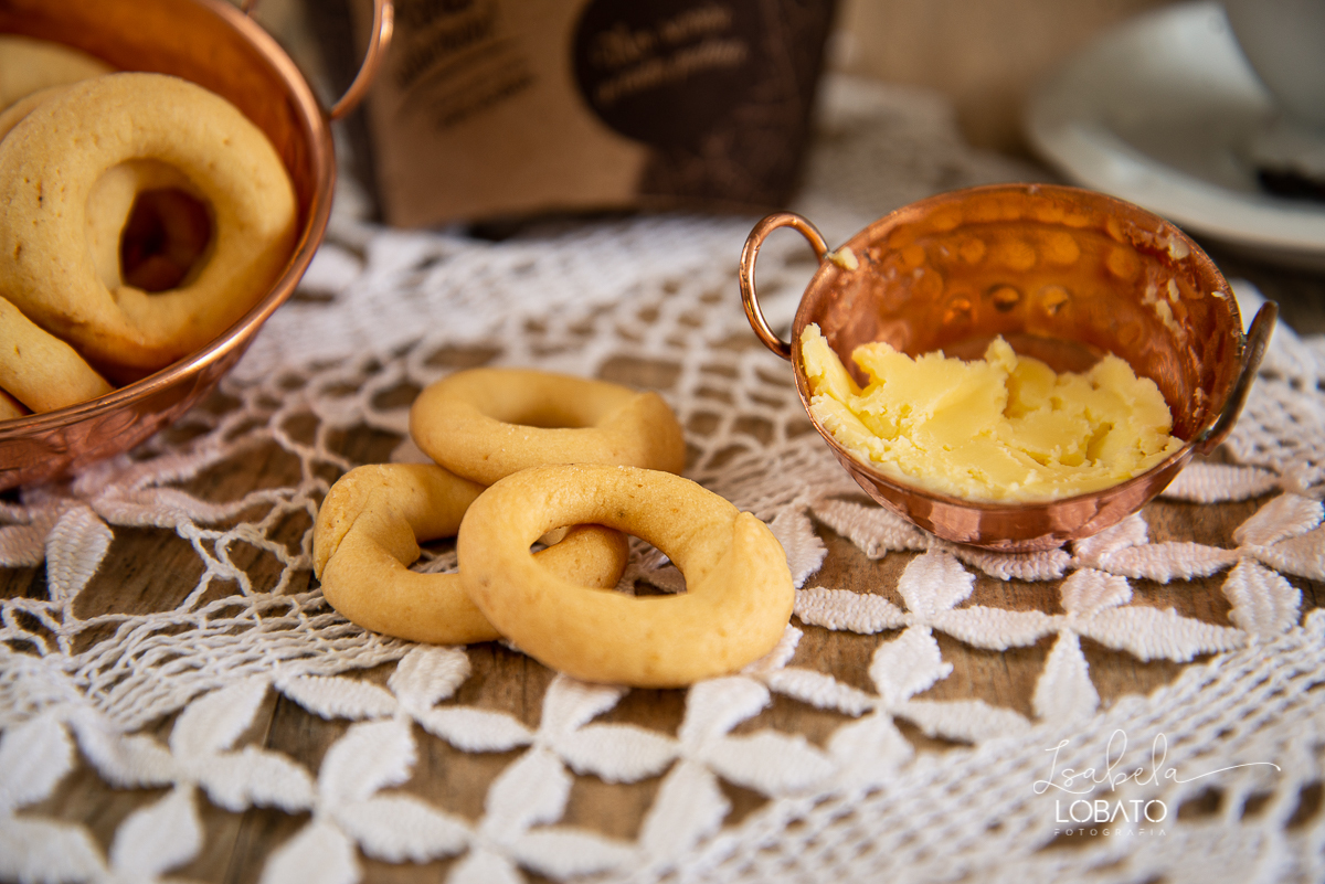 fotografia-gourmet-fotografa-especializada-em-foto-de-comida-fotografo-de-gastronomia-isabela-lobato-fotografia-de-alimentos-food-photo-foodies-biscoistos-caseiros-de-minas-gerais-cookies-biscoito-de-coco-casadinho-amanteigado-suspiro-pimentinha-rosquinha