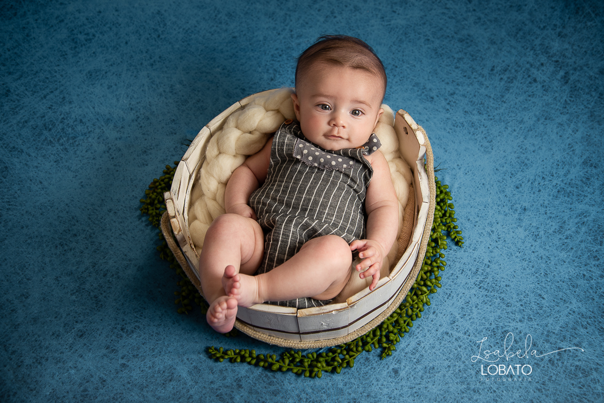 acompanhamento-fotografico-trimestral-estudio-fotografico-em-barbacena-fotografia-mesversario-fotografia-bebes-mes-a-mes-estudio-isabela-lobato