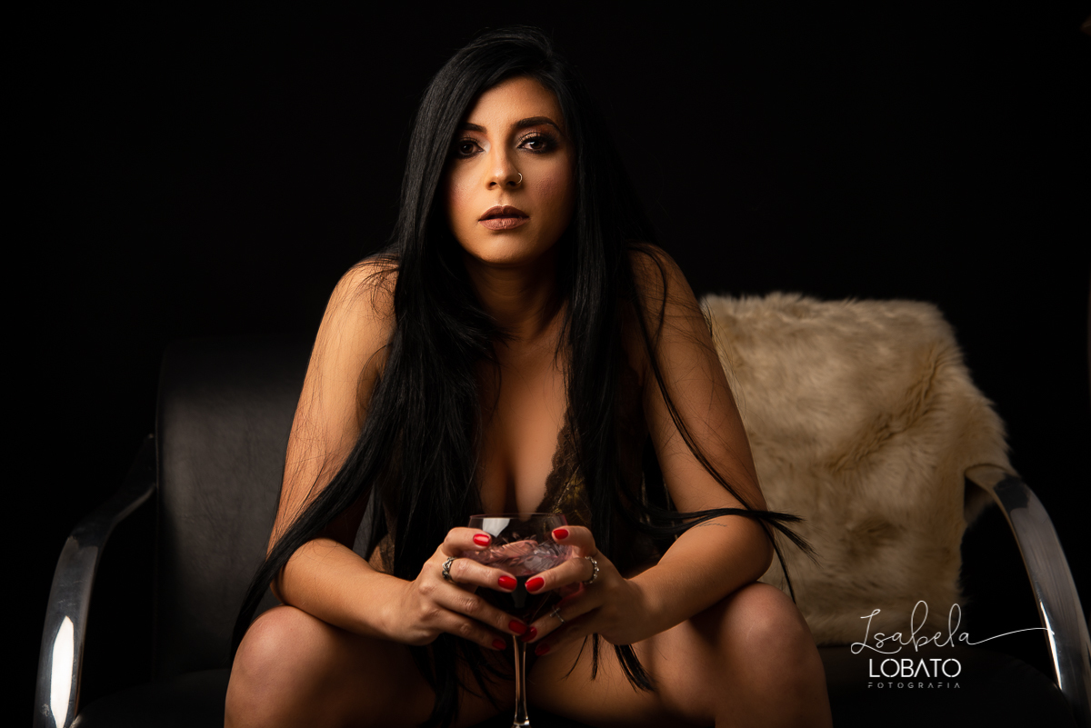 ensaio-fotografico-feminino-ensaio-sensual-boudoir-langerie-fotografa-de-ensaio-feminino-melhor-fotografa-de-barbacena-isabela-lobato-estudio-fotografico-em-barbacena-fotografa-de-modelos-book-fotografico-album-feminino-sensual-chique-sensual-feminino