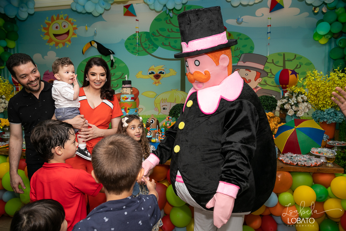 fotografia-de-aniversario-festa-mundo-bita-musicas-bita-decoracao-bita-e-os-animais-bolo-de-aniversario-bita-ana-paula-festas-barbacena-fotografa-infantil-isabela-lobato-fotografa-de-aniversario-infantil-em-barbacena-raiz-nuts-estudio-fotografico-bq