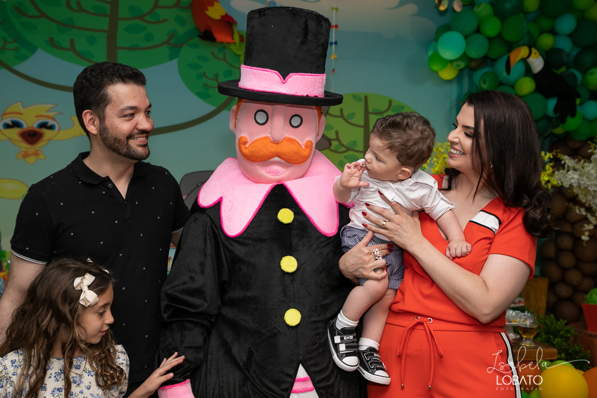 fotografia-de-aniversario-festa-mundo-bita-musicas-bita-decoracao-bita-e-os-animais-bolo-de-aniversario-bita-ana-paula-festas-barbacena-fotografa-infantil-isabela-lobato-fotografa-de-aniversario-infantil-em-barbacena-raiz-nuts-estudio-fotografico-bq