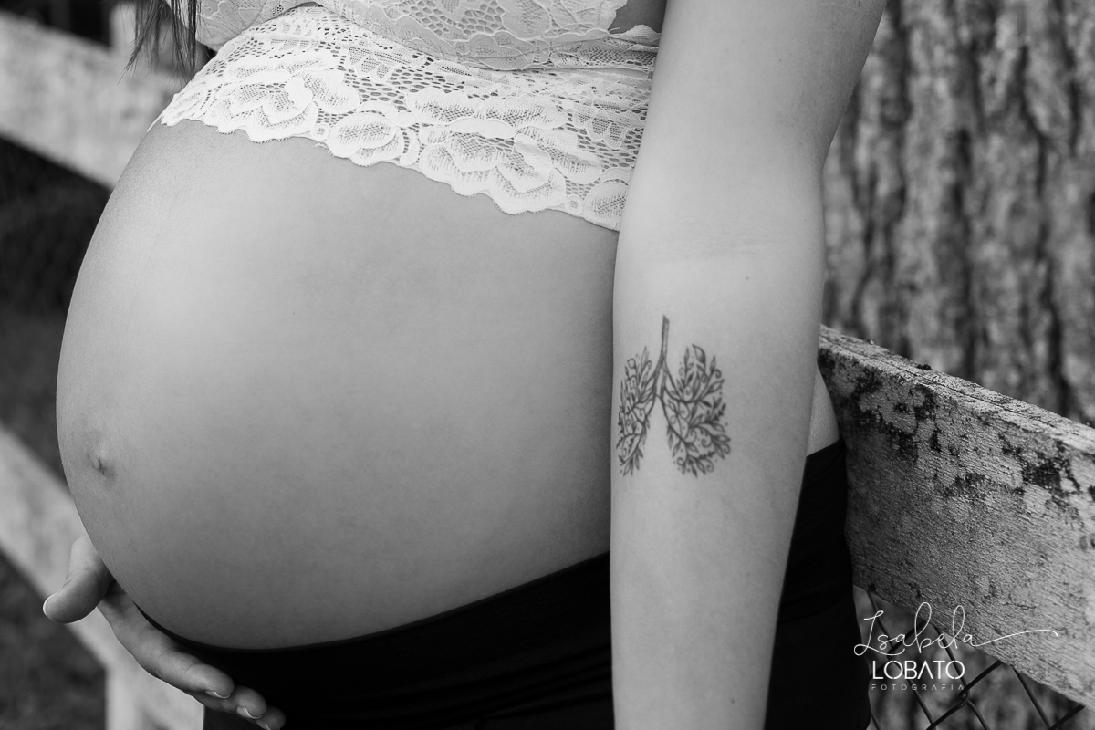 ensaio-gestante-externo-em-barbacena-sitio-turinhos-motos-barbacena-mg-ensaio-gestante-carro-de-trilha-gaiola-para-trilha-gestante-aventureira-fazendo-trilha-pista-de-motos-ensaio-gestante-em-carro-de-trilha-fotografa-de-gestante-barbacena-isabela-lobato