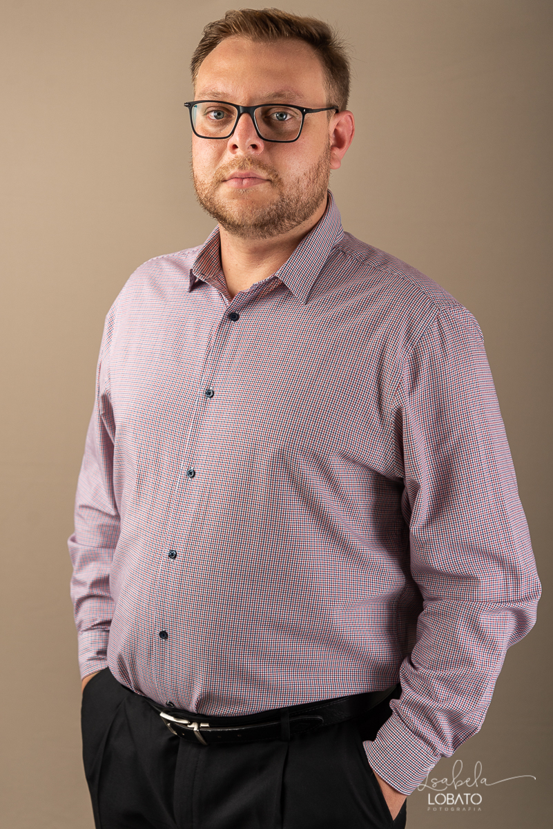 foto-publicitaria-fotobiografia-retratos-biografia-about-fotografiapublicitaria-mktdigital-midiassociais-marketing-marketingdigital-control-automation-isabela