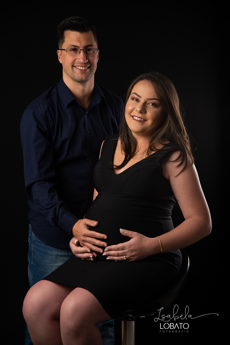 ensaio-gestante-em-estudio-book-de-gestante-ensaio-de-gravida-doce-espera-amor-de-mae-meu-mundo-azul-foto-de-gravida-roupa-de-gestante-estudio-fotografico-em-barbacena-isabela-lobato-fotografia-fotografa-especializada-em-newborn-isabela-lobato
