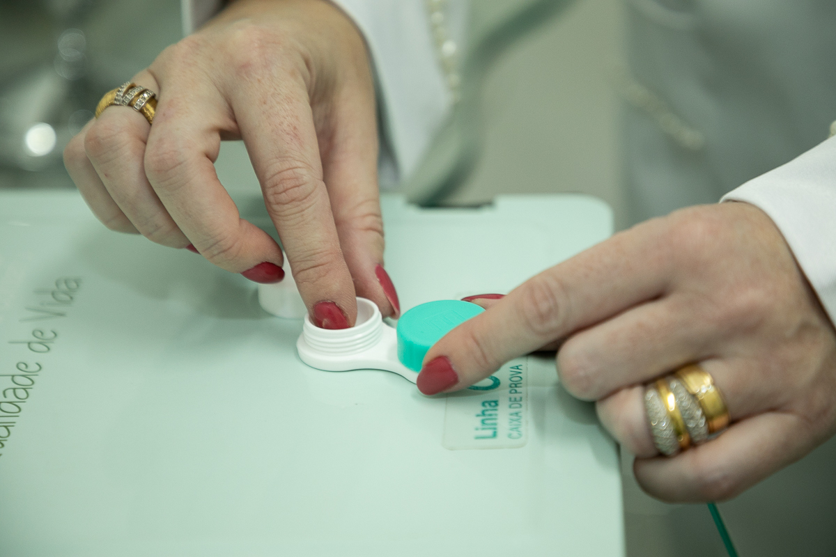 foto-biografia-foto-publicidade-fotografia-autoral-mkt-midias-digitais-marketing-digital-medica-oftalmologista-em-barbacena-medico-oculista-glaucoma-oftalmo-exame-de-vista-melhor-medica-de-barbacena-dra-franciele-vegini-fotografa-isabela-lobato-fotografia