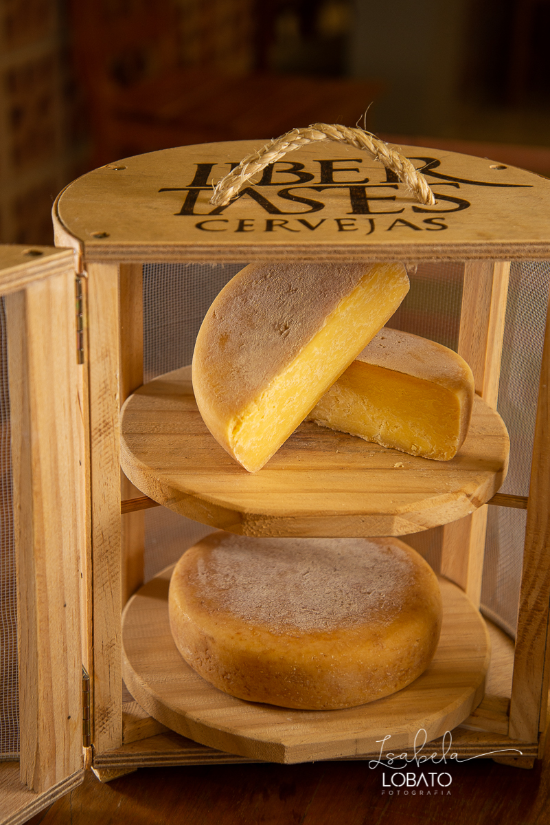 restaurante-sjdr-espaco-libertastes-cerveja-artesanal-libertastes-queijo-artesanal-chopp-saladas-sanduiche-croassant-hamburger-artesanal-risoto-chouriço-salada-pizza-mineira-costela-canjiquinha-foto-de-alimentos-fotografa-de-gastronomia-isabela-lobato