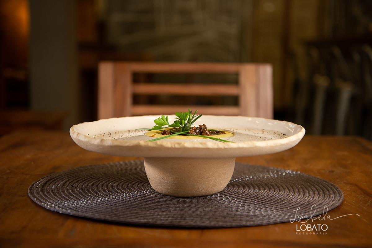 restaurante-sjdr-espaco-libertastes-cerveja-artesanal-libertastes-queijo-artesanal-chopp-saladas-sanduiche-croassant-hamburger-artesanal-risoto-chouriço-salada-pizza-mineira-costela-canjiquinha-foto-de-alimentos-fotografa-de-gastronomia-isabela-lobato