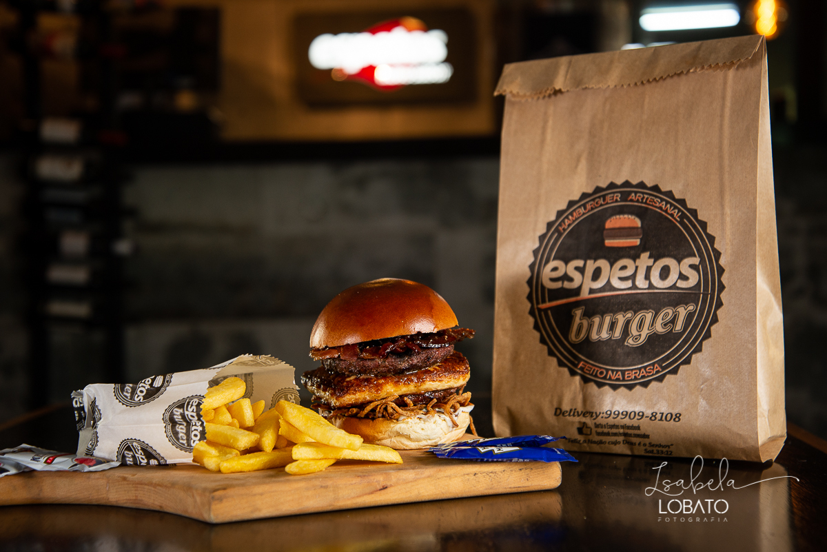 hamburguer-artesanal-burger-suculento-burger-artesanal-hamburger-fotos-de-hamburguer-fotografa-de-hamburguer-fotografa-de-alimentos-melhor-fotografa-de-gastronomia-de-minas-gerais-fotografia-de-comida-isabela-lobato-fotografia-gourmet-food-photography