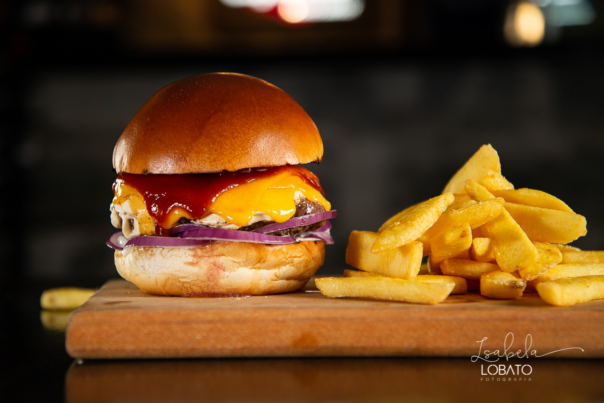 hamburguer-artesanal-burger-suculento-burger-artesanal-hamburger-fotos-de-hamburguer-fotografa-de-hamburguer-fotografa-de-alimentos-melhor-fotografa-de-gastronomia-de-minas-gerais-fotografia-de-comida-isabela-lobato-fotografia-gourmet-food-photography