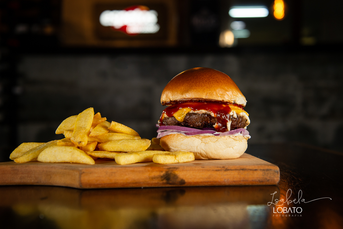hamburguer-artesanal-burger-suculento-burger-artesanal-hamburger-fotos-de-hamburguer-fotografa-de-hamburguer-fotografa-de-alimentos-melhor-fotografa-de-gastronomia-de-minas-gerais-fotografia-de-comida-isabela-lobato-fotografia-gourmet-food-photography