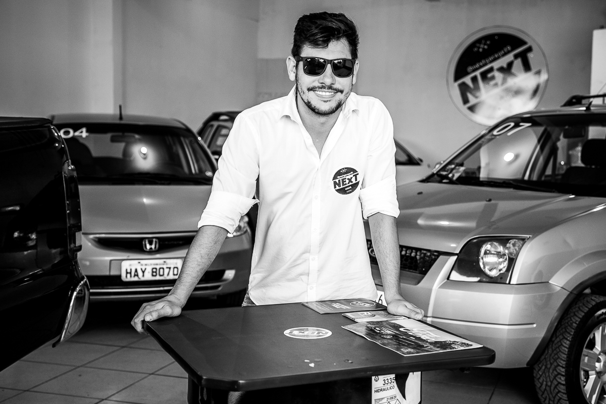 next-garage-venda-de-veiculos-usados-e-seminovos-em-barbacena-loja-de-carros-em-barbacena-empreendedor-publicidade-redes-sociais-mkt-digital-foto-publicidade-midias-sociais-fotografa-de-publicidade-em-barbacena-isabela-lobato-fotografia-fusca-azul-carros