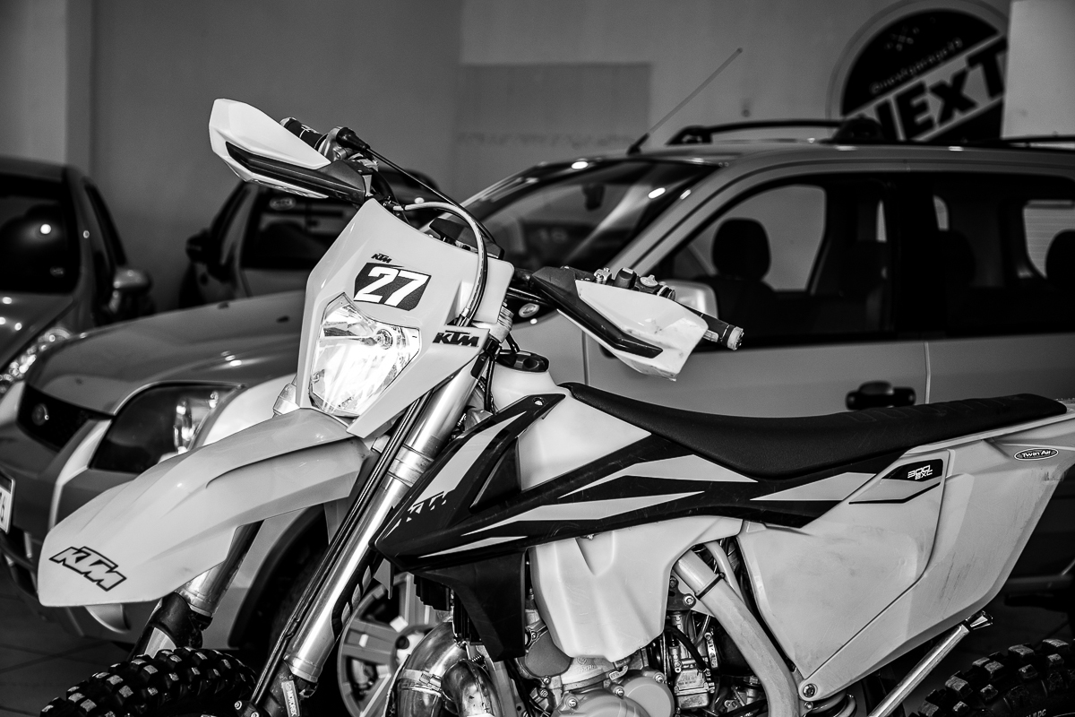 next-garage-venda-de-veiculos-usados-e-seminovos-em-barbacena-loja-de-carros-em-barbacena-empreendedor-publicidade-redes-sociais-mkt-digital-foto-publicidade-midias-sociais-fotografa-de-publicidade-em-barbacena-isabela-lobato-fotografia-fusca-azul-carros